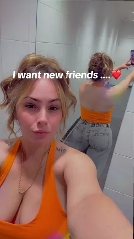 Do we really want new friends !? I need more friends not new ones 💕 everyone is not accepted..I’m choosy 🫣👀wya ?! #trends #friends #dtx #october #orange 
