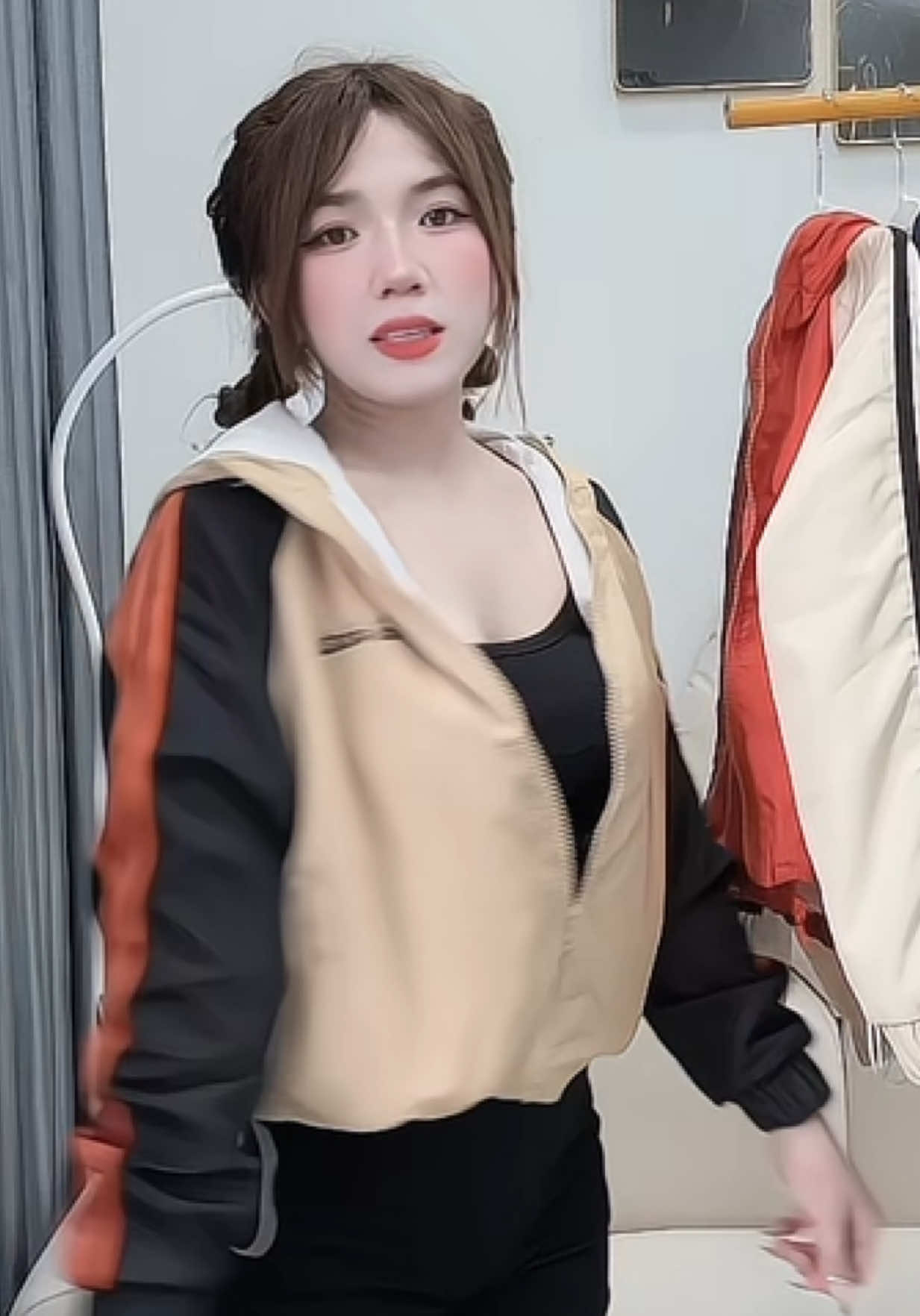 áo khoác dù 2 lớp. phối đúng xinh luôn mấy chế #aokhoacdu #aokhoacnu #aokhoac2lop #hoaiphuongstore89 #xuhuong 