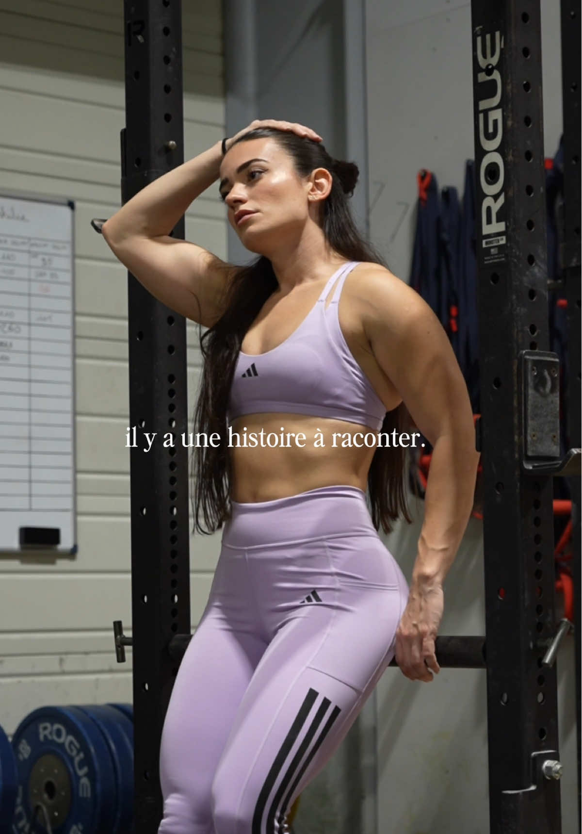 Pas toujours de nouveaux records, parfois la fatigue ou le doute… mais chaque séance fait avancer. 🙏🏻 Bon et parfois, c’est juste l’outfit qui change la donne. Avec le legging adidas Optimé, je me sens cute et en confiance donc j’ai l’impression d’être plus forte d’entrée de jeu.  Et toi, t’as déjà eu une séance où t’étais KO en arrivant mais reparti(e) avec la fierté d’avoir tout donné ? @adidasfr #adidasoptime #createdwithadidas