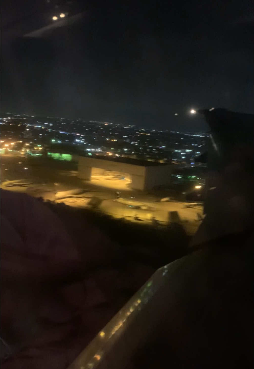 Emirates Night takeoff from Karachi #dubai 