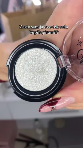 Definitivno moram uzeti i šampanj nijansu✨😍 #fypp #viraltiktok #makeupproducts #trendingvideo #ugccontentcreator 