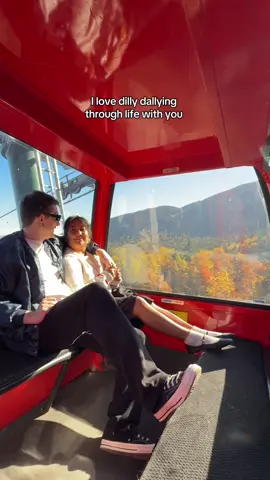 We really fell in love in October 11 years ago   @NotMattish   🍁🍂🍎 #stowegondola #stowe #vermontfoliage #leafpeeping 