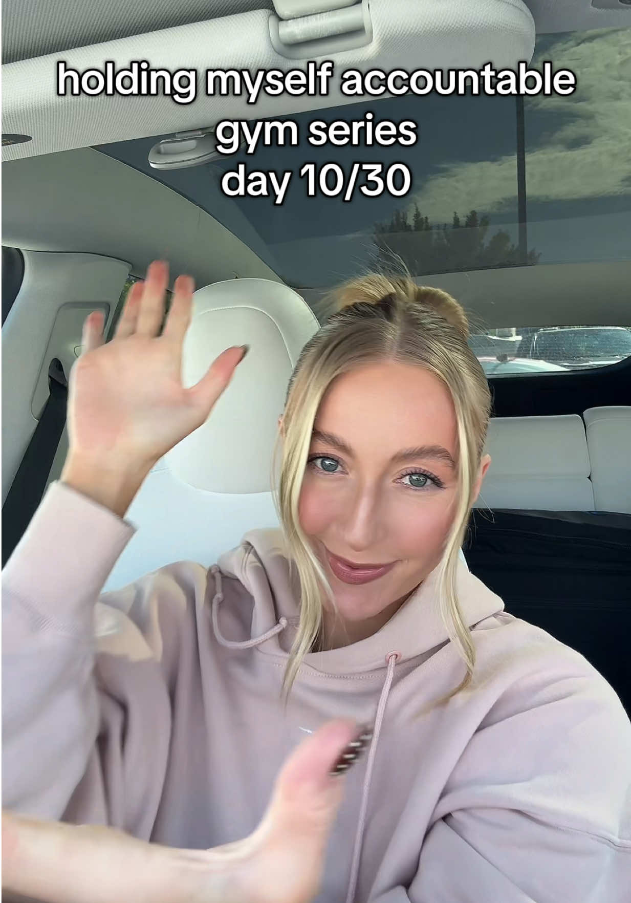 oops never posted this hehehe but yay to day 10 on Monday ;)  #gymmotivation #workoutroutine #workoutmotivation #utah #fypp 