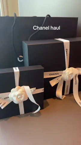 Chanel unboxing ! #fyp #chanel #haul #unboxing #luxuryhaul 