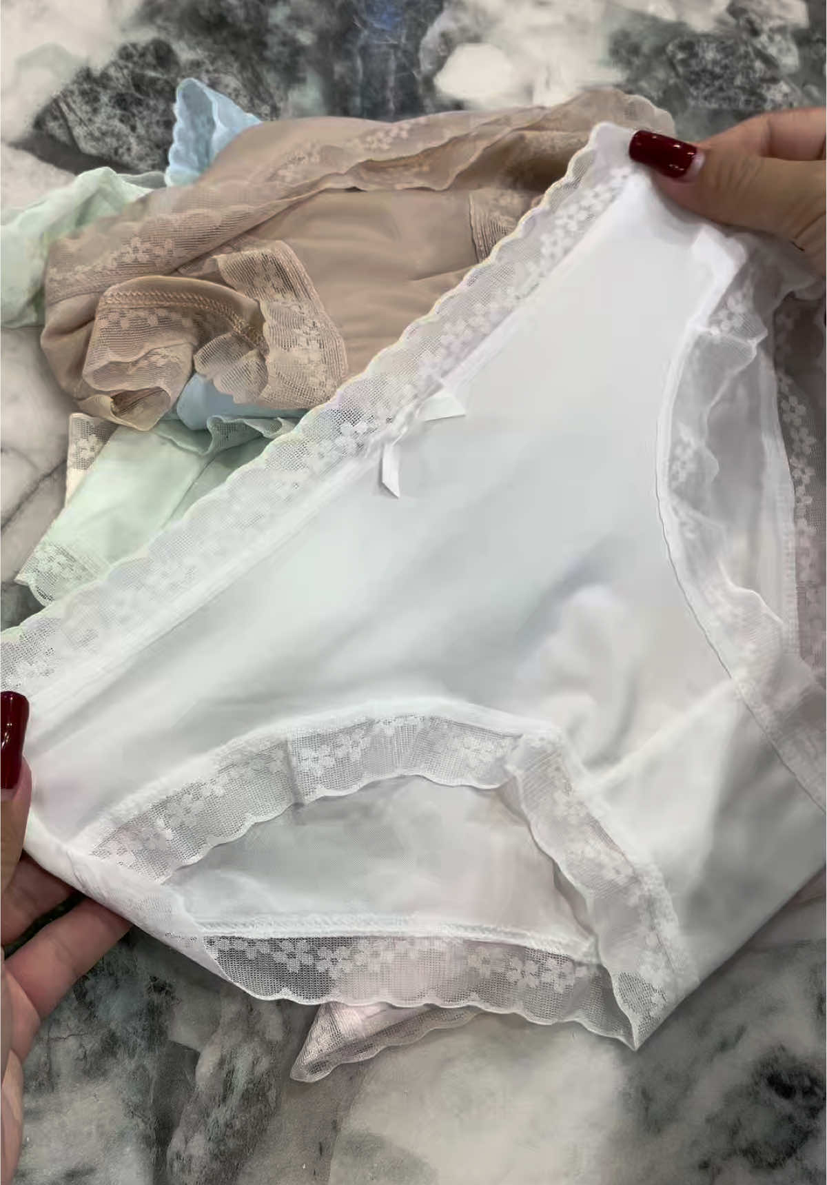 Combo 10 quần lót nữ đúc su lụa băng tàng hình co giãn mềm mịn #emkieutaphoa #quanchipnu #quanlotcottonnu #10cáiquanlotducsu #quanchipsieure