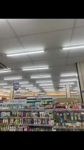 Tak perlu alasan, jajan adalah mood booster terbaik 🌼 #jajananviral #jajanyuk 