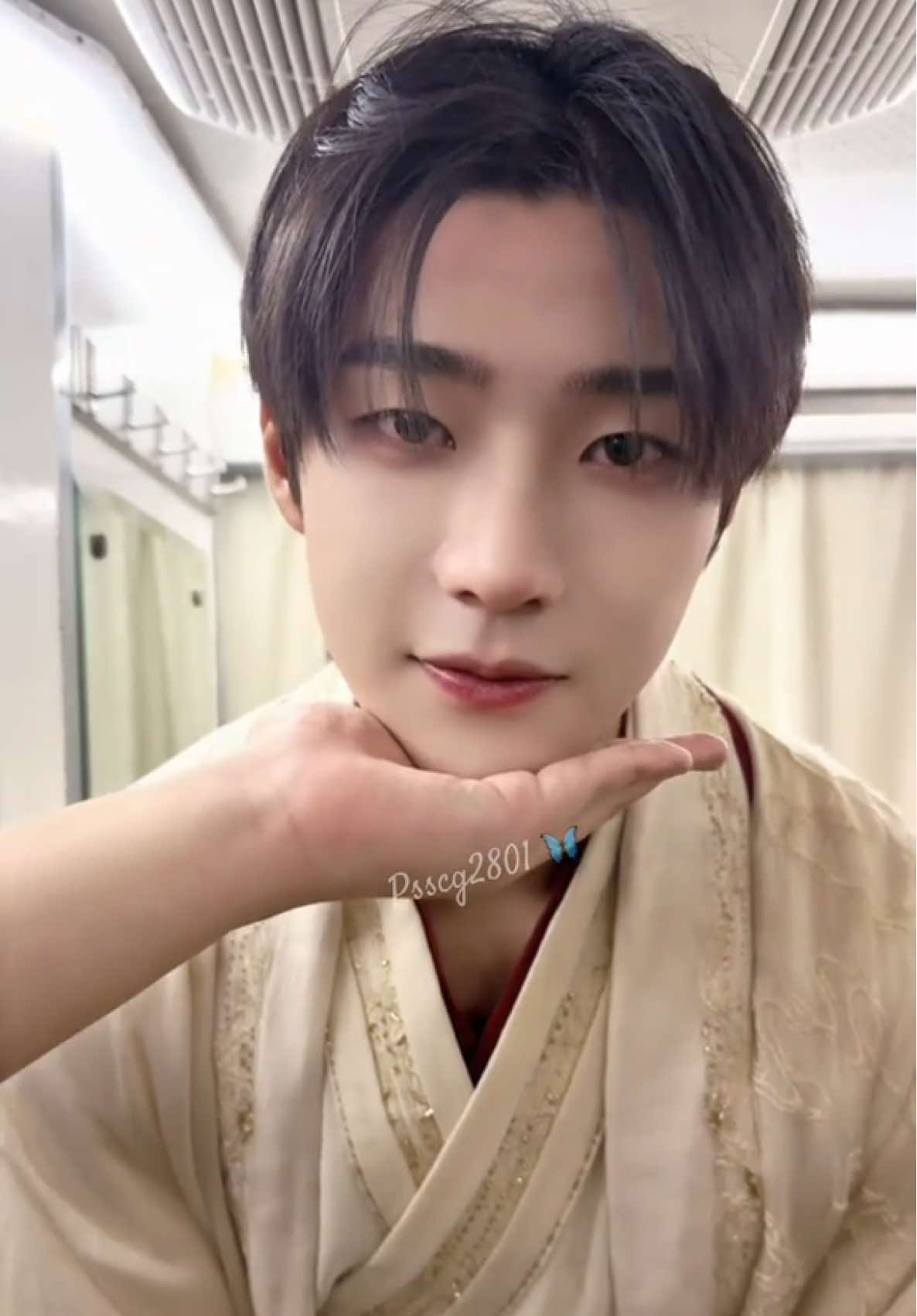 Gumush banget sama ayang kedua ini 😚😚🫶🏻🫶🏻 #shaowei邵巍 #shaowei #chineseactor #mymoodbooster 