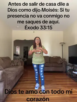 Gracias Señor por estar siempre a mi lado, por ser mi  fuerza y mi soporte en los momentos de tristeza y dificultad. Por favor permanece siempre en mí y llena mis horas con tu luz, pues si Tú estás conmigo nada me faltará y nada habré de temer. Amén.