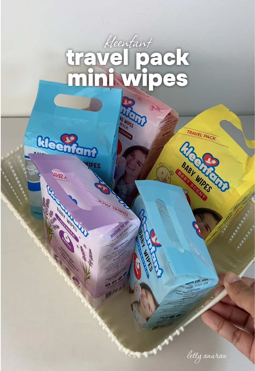 Kleenfant mini wipes! 💖 Very on-the-go! Kasya sa pockets and small bags. A must have! 🥰 #kleenfant #kleenfantminiwipes #kleenfanttravelpackwipes #kleenfantwipes #travelpackminiwipes  Disclaimer: Prices may vary depending on the sellers or after the promotion ends