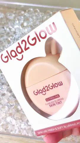 Siapa yg udah pake Skin Thin ini #glad2glow #skintint #glad2glowpromo 