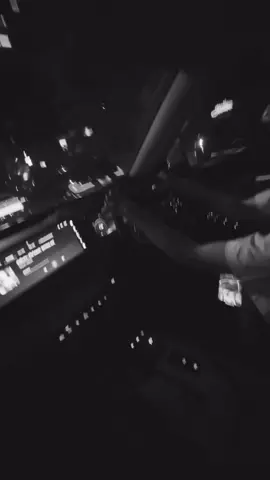 giờ này 2 ẻm còn tung tăng trên phố  #ginnyjayna #hetran5689 #xuhuong #poisonouslove #tiktok 