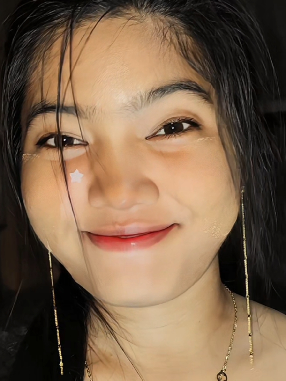 Replying to @chitmaung3945 #မသေသောဆေးသမားမရှိဘူးပါလောကကြီးမာ #အေးမြစေလို😊#ချစ်မွှေးလေး 