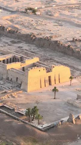 Templo egipcio desde globo en Luxor #egypt #luxor #Lifestyle 