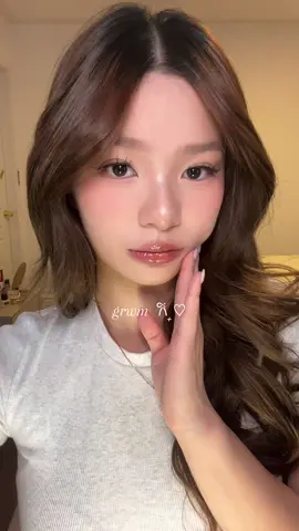 grwm // dolly soft glam 🎀  @YSL Beauty @milkmakeup @Hourglass Cosmetics @shu uemura @entropy.global @KVD Vegan Beauty #softglam #warmtonemakeup #fallmakeup #toastymakeup 