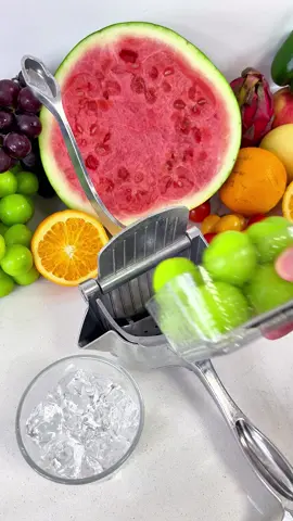 Make a loving glass of fresh juice for yourself and your family.#manualjuicer #diyfood #mustang #party #LifeHack #life #citrus 