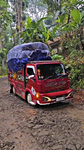 ngarampeol kieu ning nya 😅 @yaiyalah0042 #fypシ #engkel_mania_indonesia #kurirsayur✌️ #truck #storydriver 