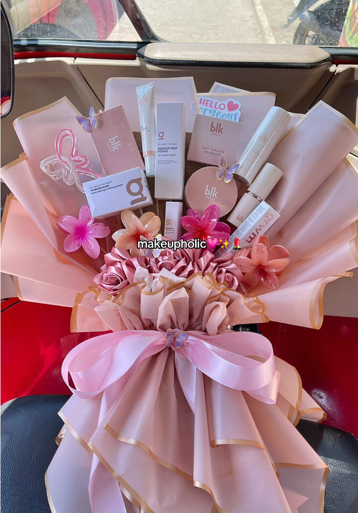 makeupholic #fyp #bloomcraftspgdn #fypage #giftideas #makeup 
