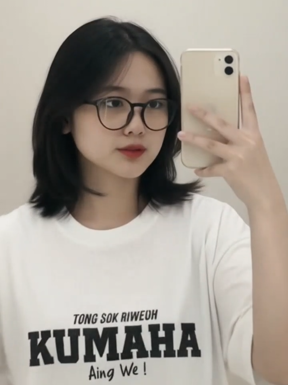 Tong sok riweuh kumaha aing we ✌ #kaos #kaosmurah #kaosdistro #kaoskatakata #kaossindiran 