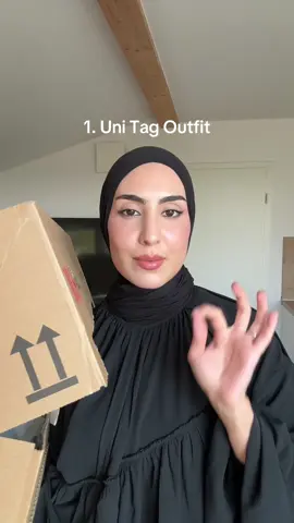 1. Uni Tag Outfit STRUGGLE @H&M #unioutfit #unifashion #hmhaul 