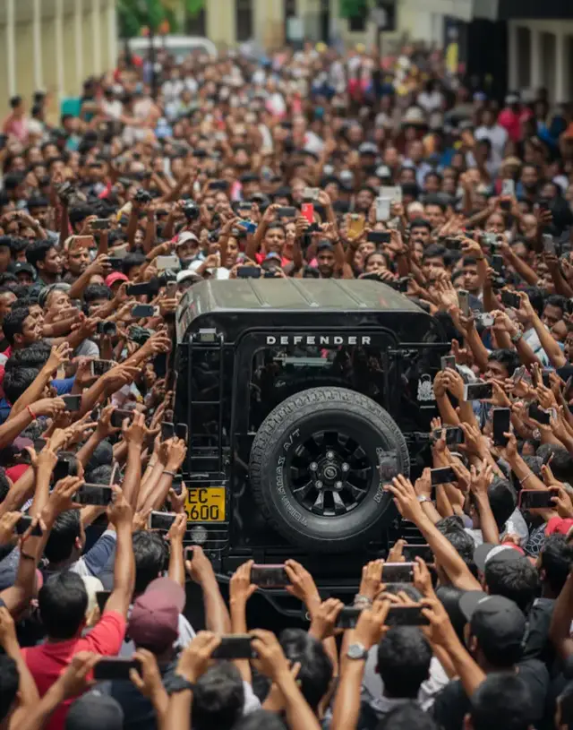 #කොල්ලොන්ගෙ #ආදරේ 😼♥️ #6600 #popular #foryoupage #fyp #srilankan_tik_tok🇱🇰 #defender #100k @Rusiru Henadheera @Autoways Luxury Wedding Cars @යකා CREW SQUAD OFFICIAL TM @K U K K A 