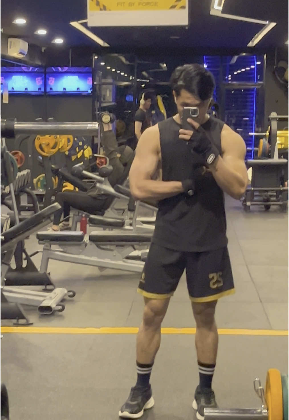 body natural 🏋🏻‍♀️#gymmotivation #workoutmotivation #gym #olahraga #bodybulding #Fitness #naturalbody #katakatamotivasi #GymLife 