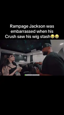 Rampage Jackson was embarrassed when his Crush saw his wig stash😭😭#trending #viral #rampagejackson #streamer 