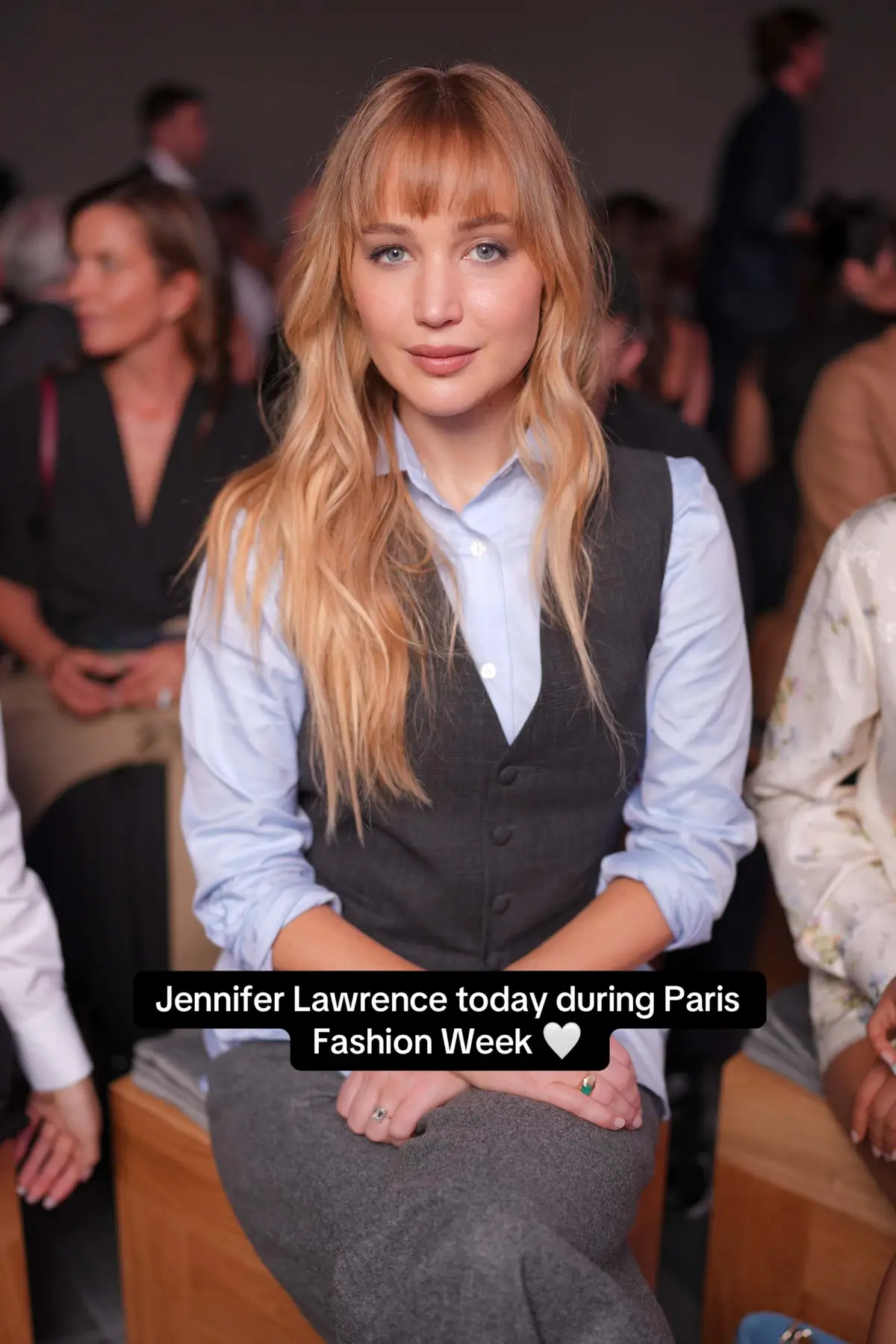 Jennifer Lawrence today during Paris Fashion Week 🤍