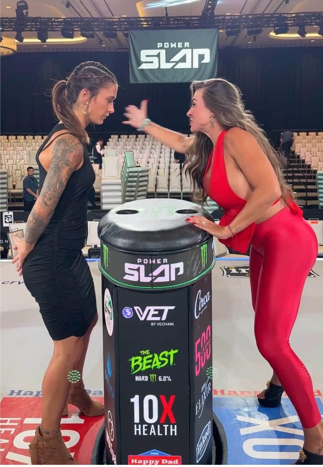 Helping the current Powerslap champion Ellie Dempster warm up for her match against Hollyhood Haley J! Can't wait to watch the #powerslap15 event this Friday. Can you believe Ellie is so tough that she just laughed off my perfect slap performance? #powerslap #danawhite #UFC #slap @Power Slap 