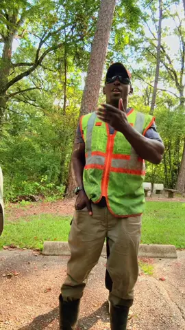 Lip singing an not knowing the the words can be a mf 🤣🤣#BestFriends be4 marriage ❤️