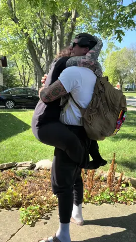 My husband is currently deployed, I was fully prepared to go through my surgery tomorrow without him. Except, surprise! He showed up in the driveway yesterday afternoon so I don’t have to. I LOVE THIS MAN 😭😭😭 #surprise #loml #deploymenthomecoming #thatsmybestfriend #ilovemyhusband