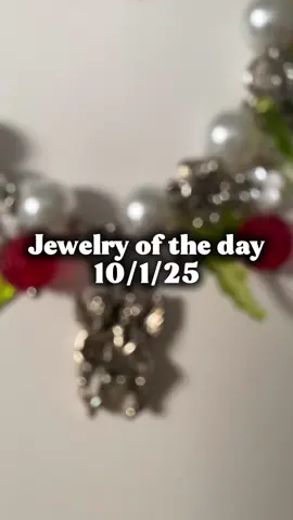 Twin fairies and berries charm bracelet🍃🍓  #jewelryoftheday #charmbracelets #handmadejewelry #fairycore #fairyaesthetic 