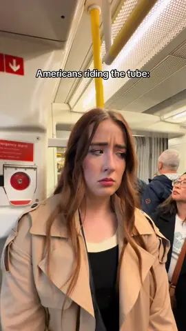 slightly jarring experience but “mind the gap” or whatever #london #americantourists #thetube #tubegirl #funny @Sophie 