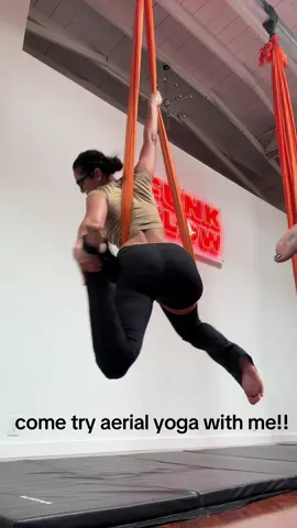 shoutout to Tay fr because I was not going to record but she insisted 🙂‍↕️@FUNK FLOW STUDIO #aerial#yoga#aerialyoga 
