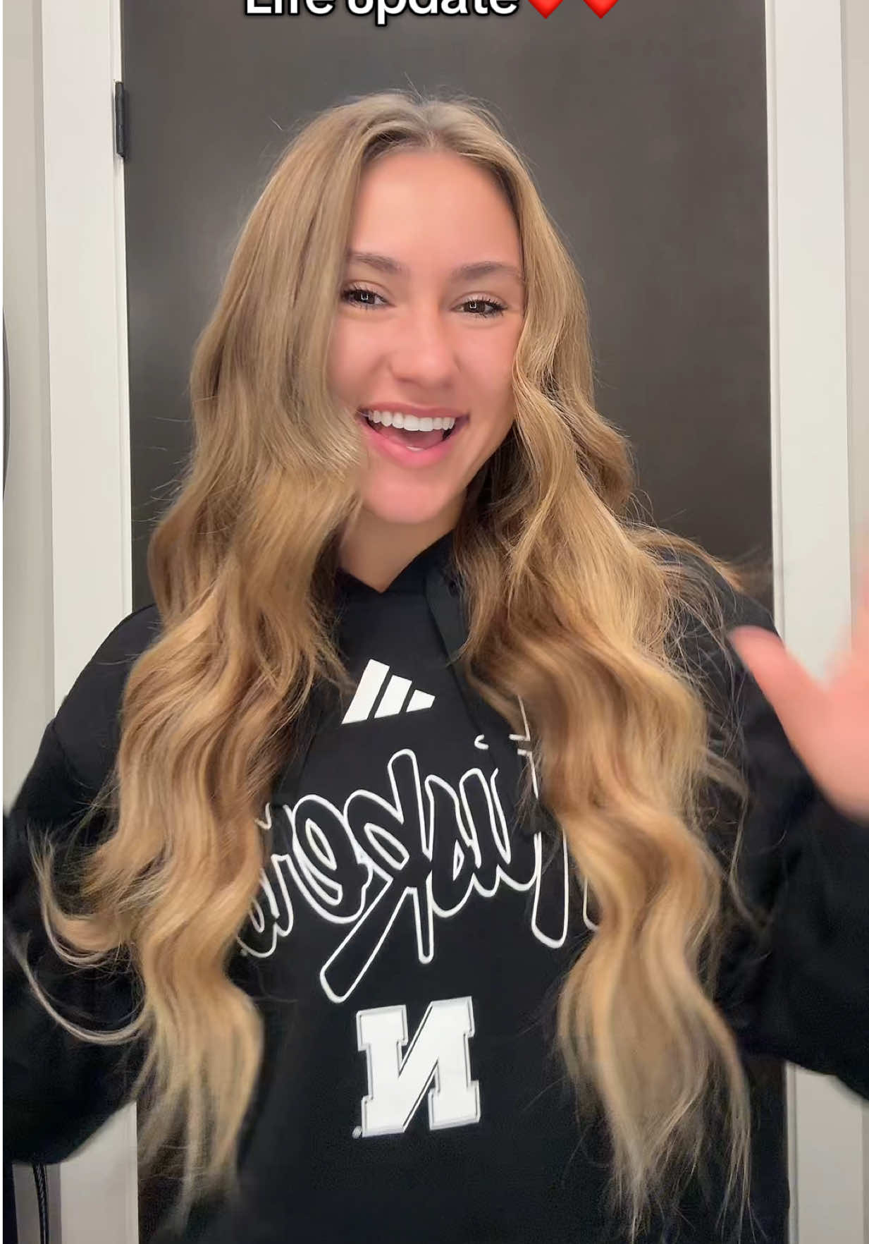Curl my hair with me!! #hair #volleyball #nebraska #college #grwm 