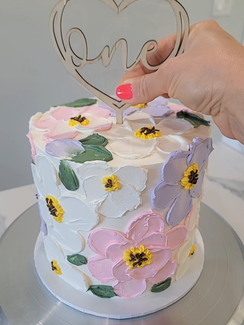 Palette knife buttercream flowers #fyp #cakedecorating #yzweets #foryou #cake 