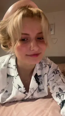 I love this trend @Sabrina Carpenter #foryoupage #foryou #fyp #viral #sabrinacarpenter 