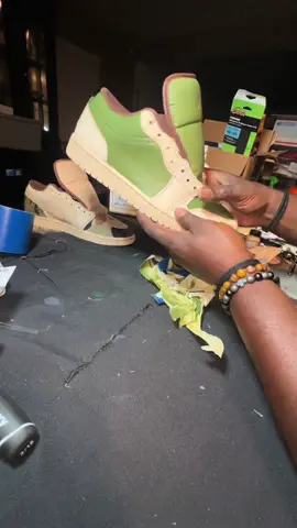 Finishing up in this custom. It’s getting real!!!  MAKE SURE YOU’RE FOLLOWING MY ACCOUNT TO SEE THE PROGRESS FOR THIS CUSTOM!! ##polkartistcustoms##polkartist##customsneakers##customshoes##airjordan1