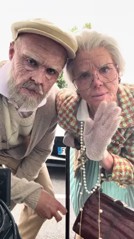 Alors vous nous avez reconnu ? 👴🏻👵🏻 #masqueoff  