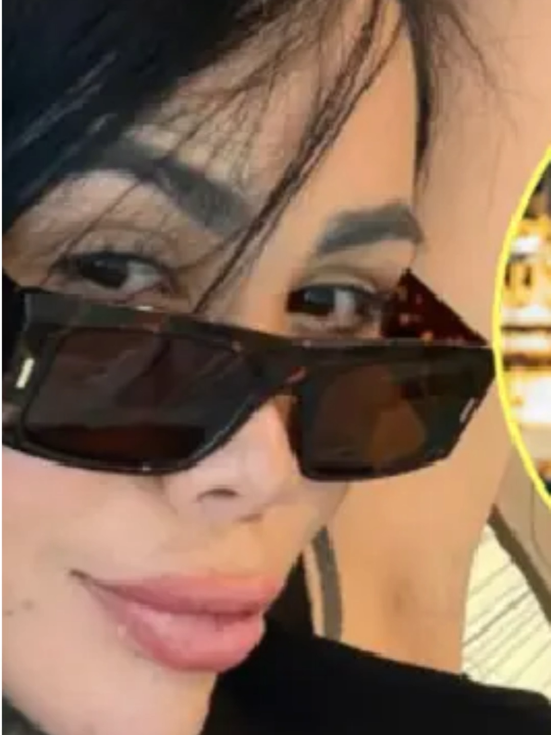 ¡El momento que todos vieron en vivo! Yina Calderón intentó besar a Westcol durante un stream en Kick, ¡y él la frenó en seco! La tensión se cortó con un cuchillo. ¿Por qué la negativa tan contundente? La farándula asegura que este rechazo es una movida para no dañar una posible reconciliación con su ex, Aída Victoria Merlano. Te mostramos el clip, el debate y el oscuro behind the scenes. ¡Síguenos para que no te pierdas el desenlace de este explosivo triángulo amoroso!