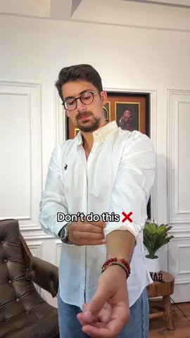 The Perfect sleeves Roll 👌🏻 save it for later ❤️ #foryou #fashiontips #styletips #hack 