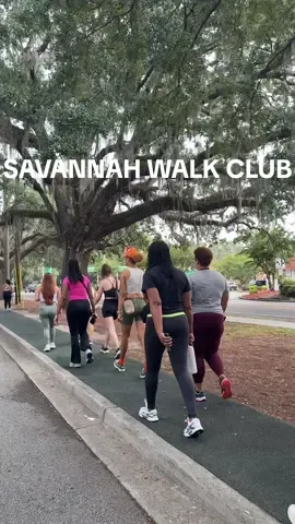 SAVANNAH WALK CLUB ONCE A WEEK! Club details in the local app but we have a walk today in the evening! #walkclub #savannahwalkclub #riverstreetsavannah #easternwharf #riverwalk 