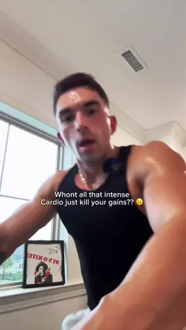 Does High Intensity Cardio Kill Gains?? ❌  Dm me “Me” To Get In The Best Shape Of Your Life 🐺  Dm me “Scale” To Start Or Scale Your Online Coaching Business 📲  @ekkovisionclothing Code “Wolf”  @ekkovision Code “Wolf” (Gym Stuff) #cardio #fatloss #musclegains #workout 