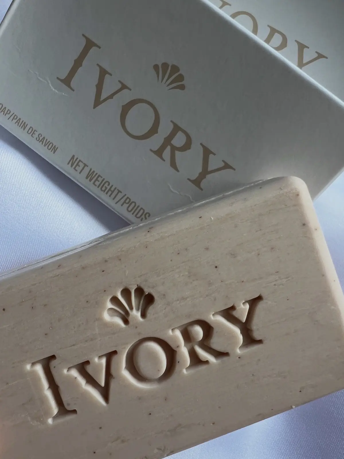 This bar is perfect to exfoliate before shaving. Loving this for my back and legs🤍🤍  @INFLUENSTER ntary #ugc #ugcbeauty #ugcexample #ugccreatorsneeded          