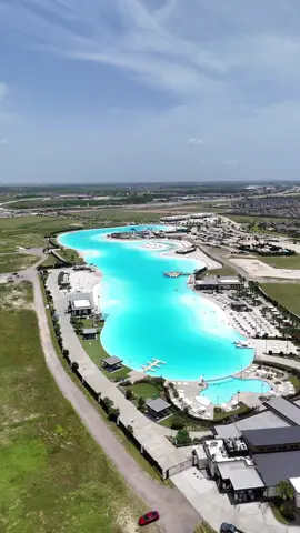 Paradise in Texas?😎🤷🏽‍♂️ #texascity #houston #lagoon #poolday #fyp @Lagoonfest Texas 