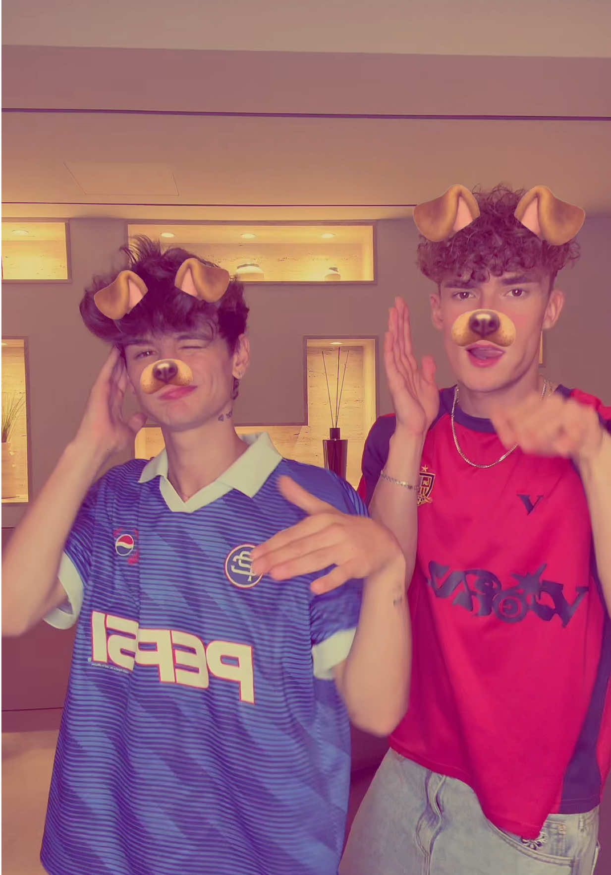 🐶 #uncutmansion #mlm #gay #bi #dance @Romeo 