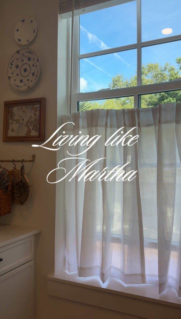 Today’s episode is Cafe Curtains🪟✨ I took a little break on these videos while moving but we are back and in full swing. So save this video and be sure to come back next week for another Living Like Martha Episode🤍 #marthastewart #livinglikemartha #cafecurtains #marthastewartliving #homedecor 