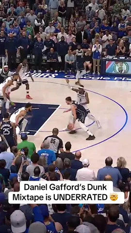 Holy smokes!!! Daniel Gafford has a MASSIVE DUNK HIGHLIGHT REEL 🤯🔥 Happy birthday 🎈