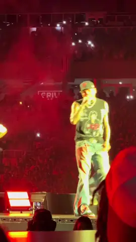 • September 30TH, 2025 | Show #41 @chrisbrownofficial performing #B!tchesNMarijuana live for the #BreezyBowlXXTour🔥 at the Camping World Stadium Stadium Orlando Florida. 🎥: xxtayylorr on TikTok #cbreezy🐂 #chrisbrownofficial                       