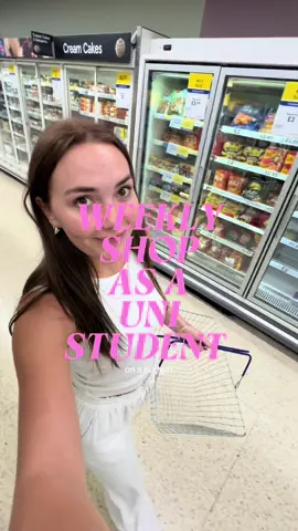 A healthy student food shop for the week to take back to my unihome! 🍳🥦 AD @UniHomes #unihomesambassador #uni #unistudent #university #studentlife 