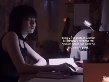 . #identificarse :: real, casi nadie tiene esa impresion cariñosa de mi, al menos, y para lxs q lo saben deberia cambiarla. || #parati #viral #fpyシ  #kdramas  ( @TikTok en español ) ( @TikTok ) :: osea, si soy seca m reclaman pero si soy cariñosa m hacen sentir mal, arruinan todo. / psdt: las relaciones d AMISTAD Y AMOR no sirven, ok. 